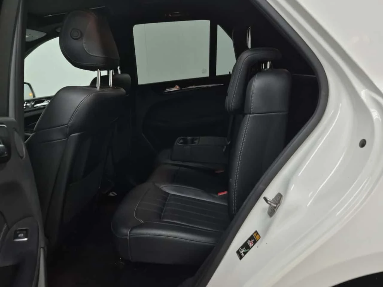 Mercedes-Benz GLE 400 * CARFAX * АВТОКРЕДИТ * БЕЗ ИНЦИДЕНТИ * , снимка 13 - Автомобили и джипове - 54912588