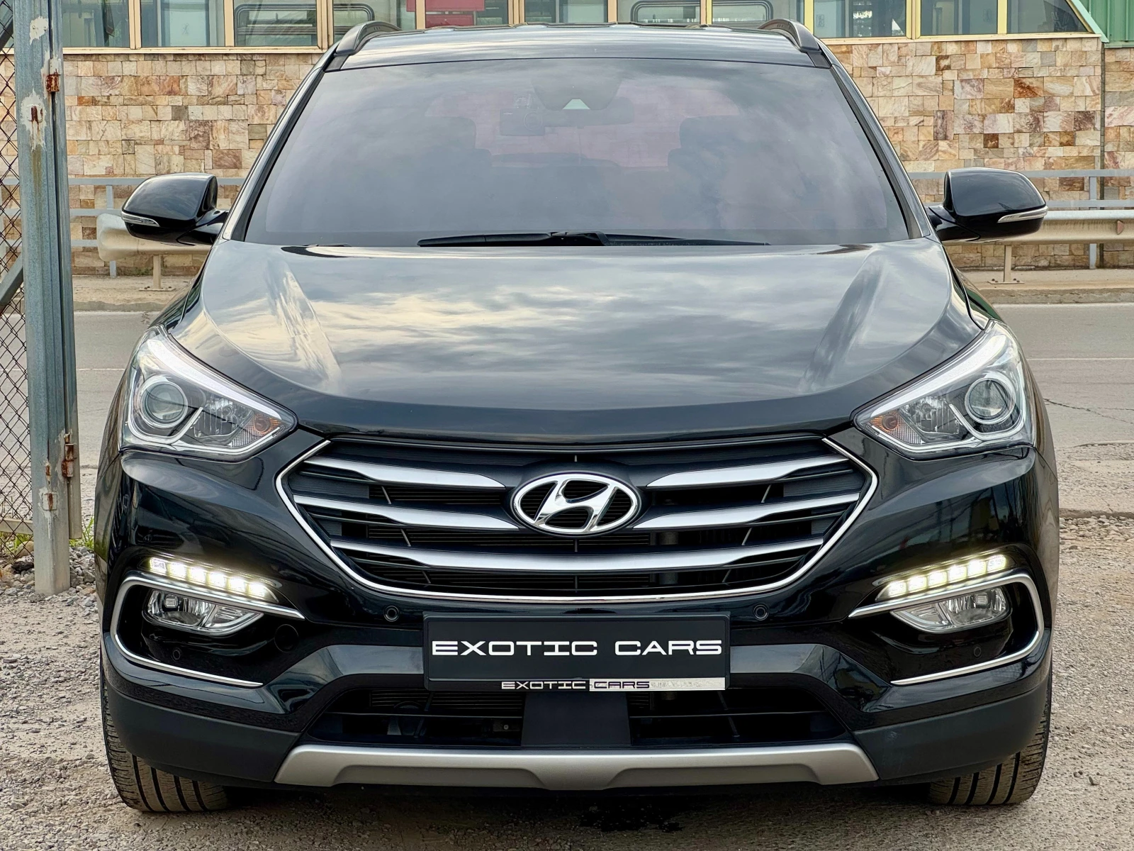 Hyundai Santa fe 2.2 CRDi 4WD ! Exclusive !, снимка 2 - Автомобили и джипове - 55402406