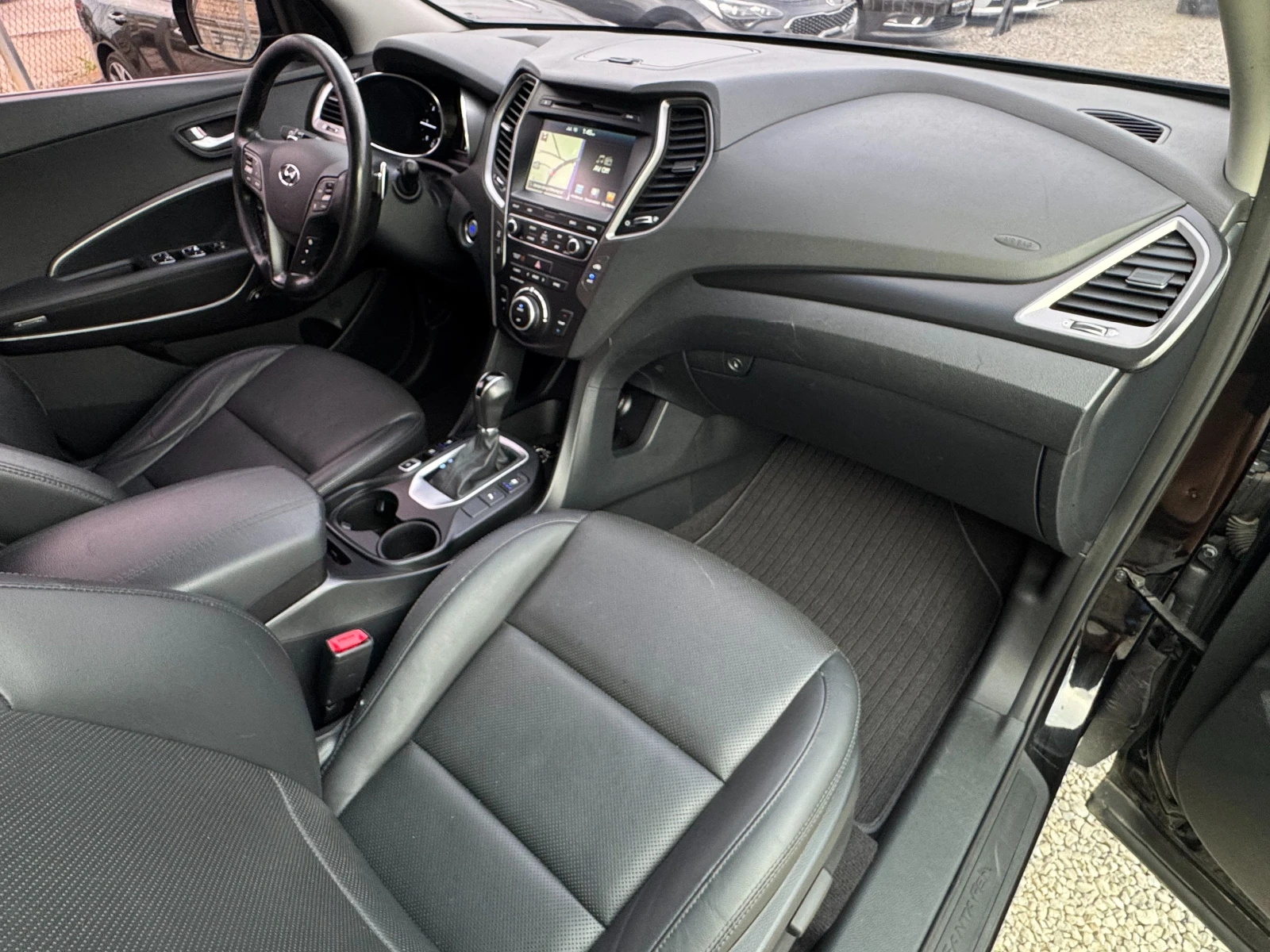 Hyundai Santa fe 2.2 CRDi 4WD ! Exclusive !, снимка 11 - Автомобили и джипове - 55402406