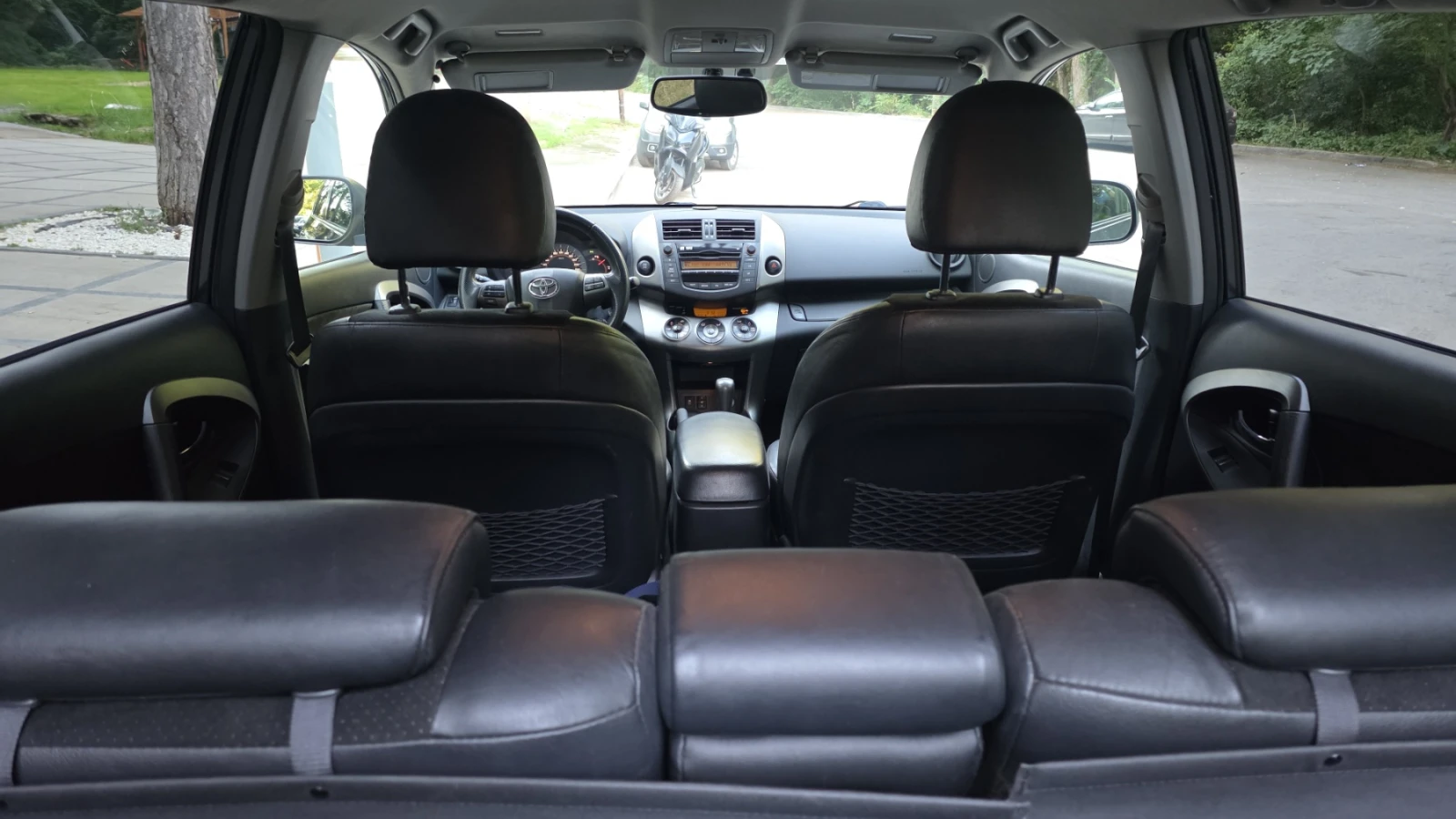 Toyota Rav4 2.2D Automatic, 4x4 , снимка 10 - Автомобили и джипове - 55647730