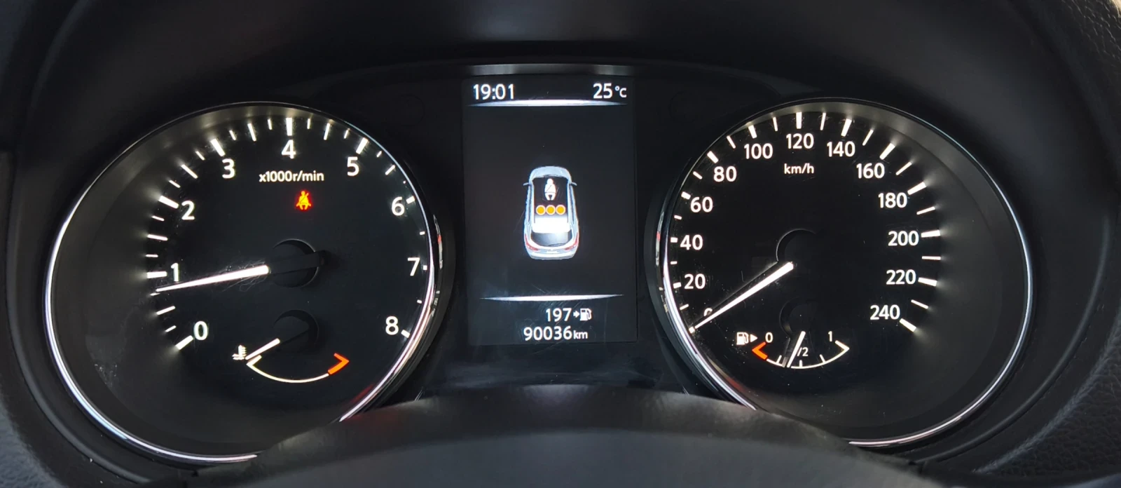 Nissan Qashqai 1.2i/116кс//90.000км., снимка 9 - Автомобили и джипове - 55647645