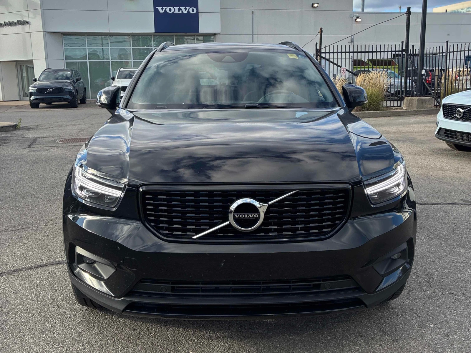 Volvo XC40 * T5 AWD * АВТОКРЕДИТ БЕЗ ПЪРВОНАЧАЛНА ВНОСКА* , снимка 6 - Автомобили и джипове - 56083865
