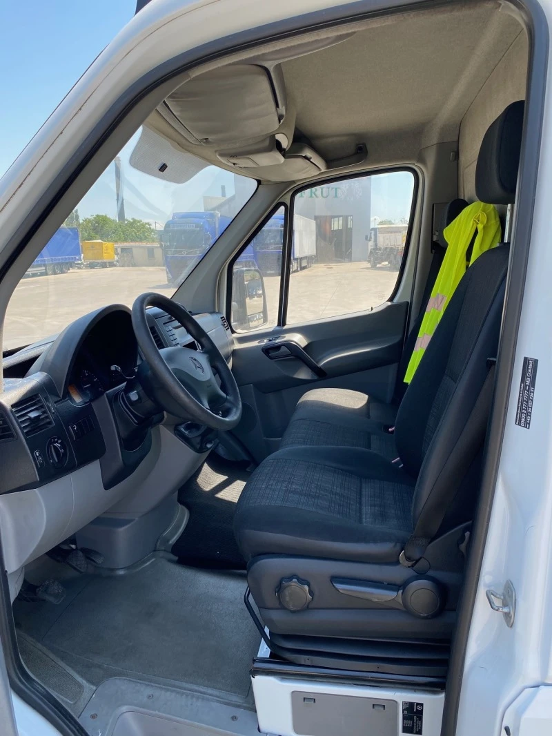 Mercedes-Benz Sprinter Термо изолиран фургон - 2.2 Cdi, снимка 8 - Бусове и автобуси - 46733318