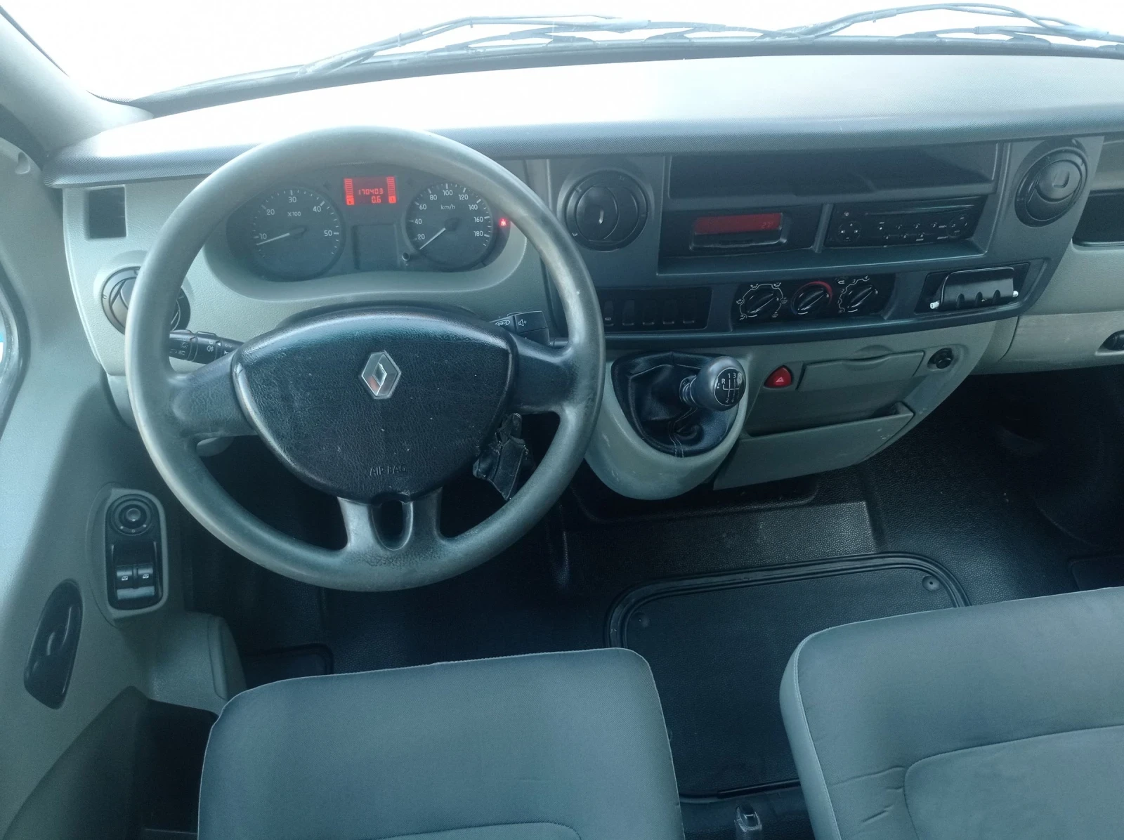 Renault Master 3.0dci CH - изображение 9