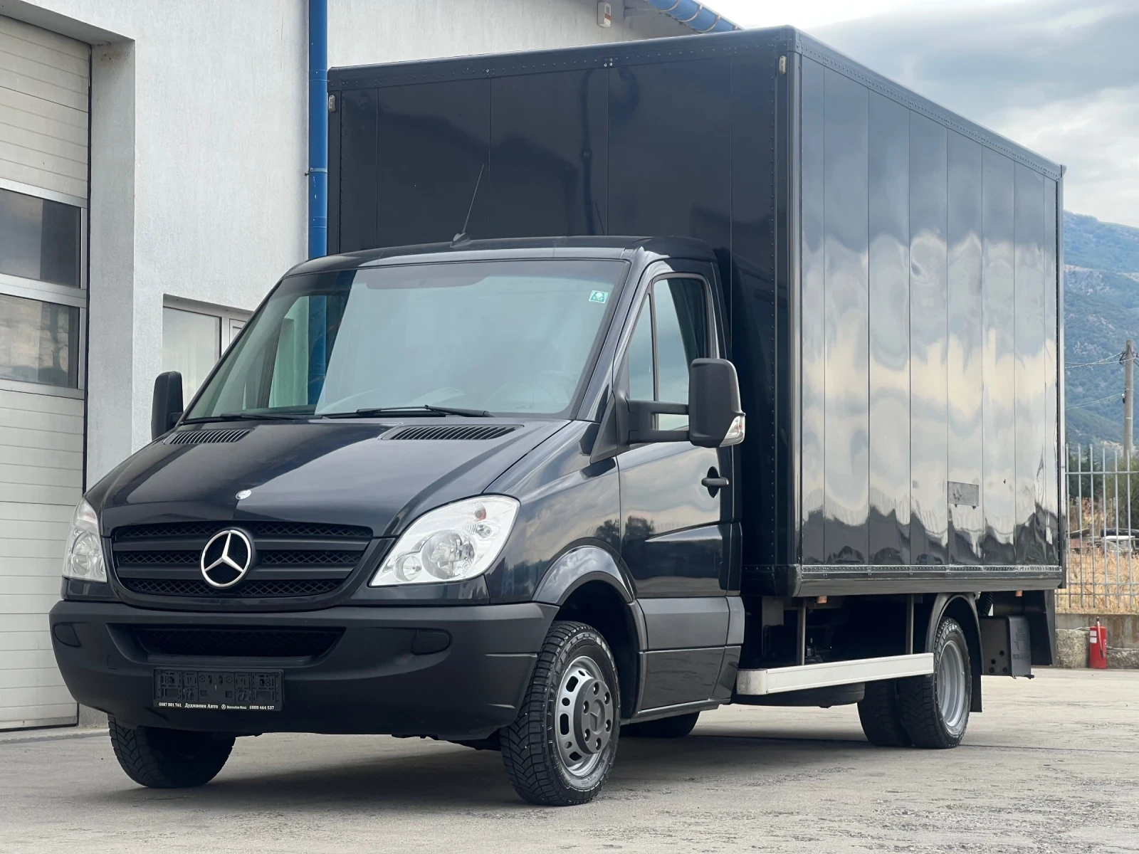 Mercedes-Benz Sprinter 516 160к.с / Падащ борд / Климатроник / Б-категория - изображение 3
