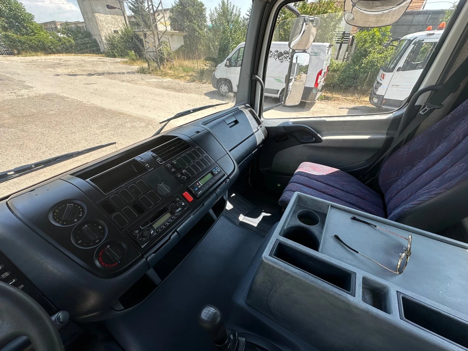 Mercedes-Benz Atego 818* Контейнеровоз* Топ, снимка 12 - Камиони - 55307022