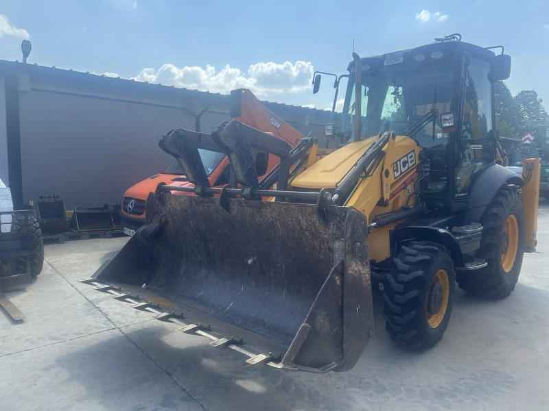 Багер JCB 3CX