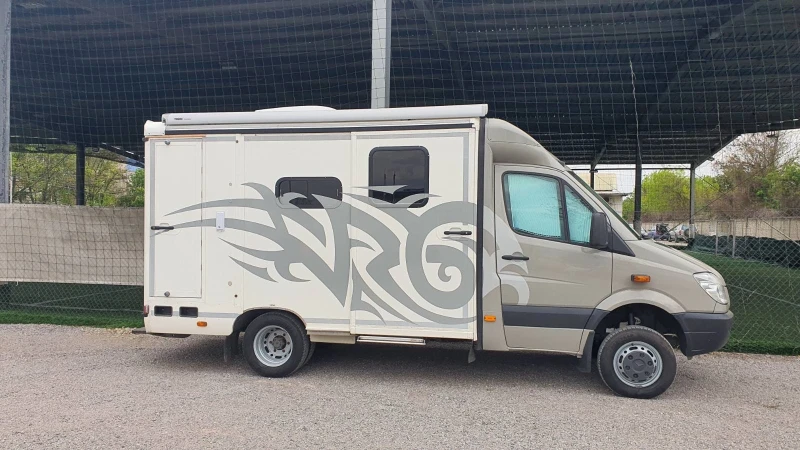 Кемпер Mercedes-Benz Спринтер 4х4 Автоматик 3.0 v6, снимка 4 - Каравани и кемпери - 53386914