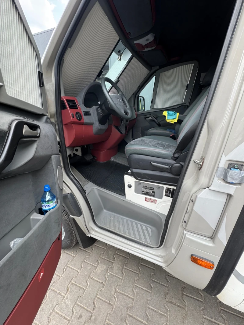 Кемпер Mercedes-Benz Спринтер 4х4 Автоматик 3.0 v6, снимка 3 - Каравани и кемпери - 53386914