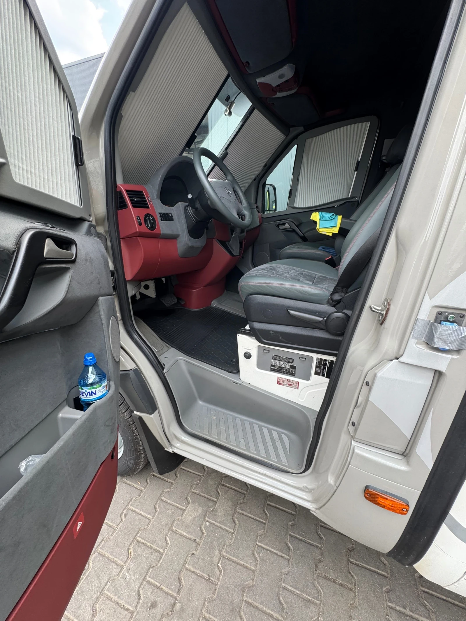 Кемпер Mercedes-Benz Спринтер 4х4 Автоматик 3.0 v6 - изображение 3