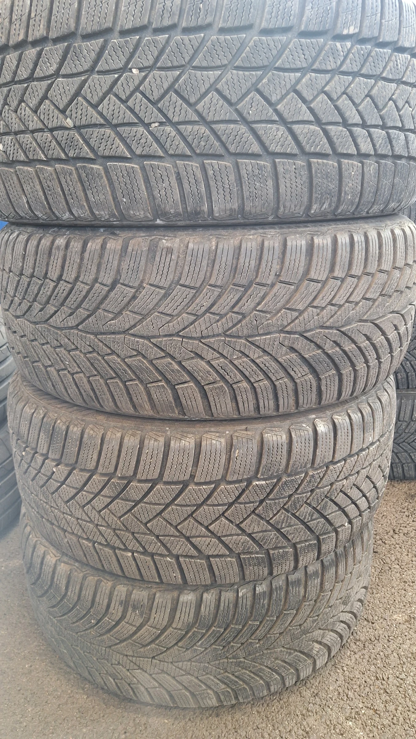 ���� 225/45R17 | Mobile.bg � ����������� 1