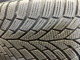 Гуми Зимни 225/45R17, снимка 5 - Гуми и джанти - 53282630