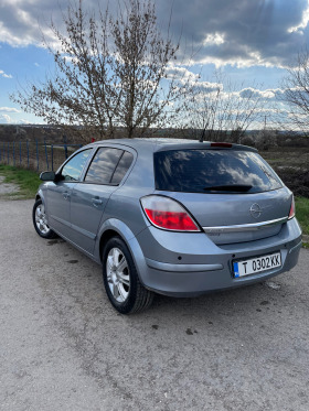 Opel Astra 1.4 газ/бензин, снимка 4 - Автомобили и джипове - 44811574