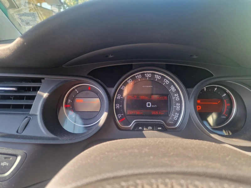 Citroen C5 3.0 V6 211hp, снимка 8 - Автомобили и джипове - 45804033