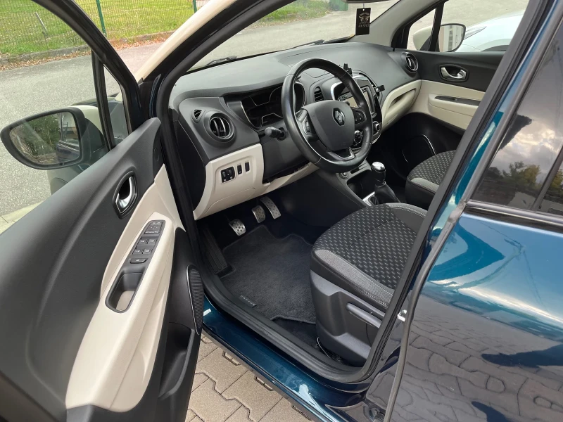 Renault Captur Facelift 43000km, снимка 12 - Автомобили и джипове - 47469302