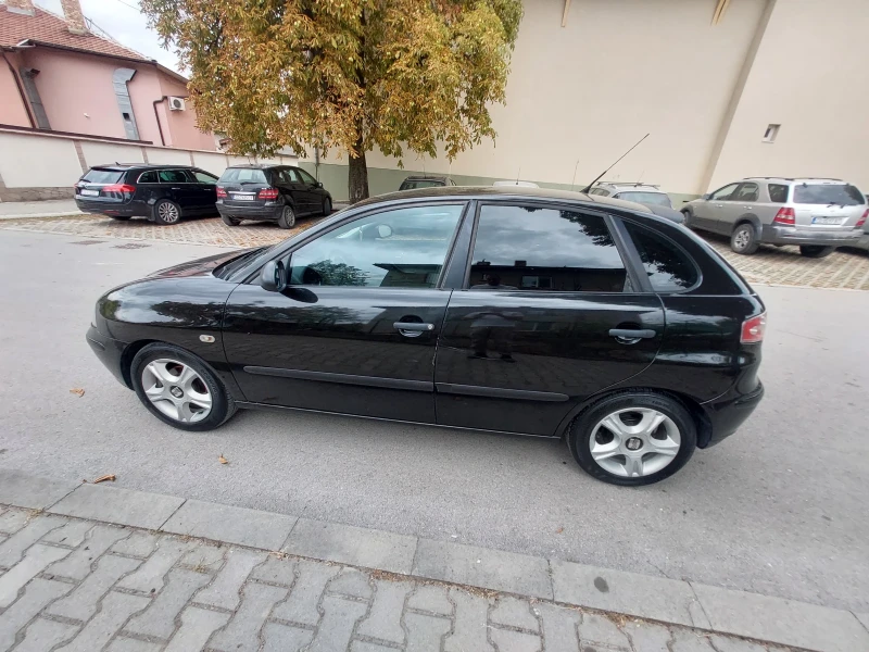 Seat Ibiza, снимка 2 - Автомобили и джипове - 51839972