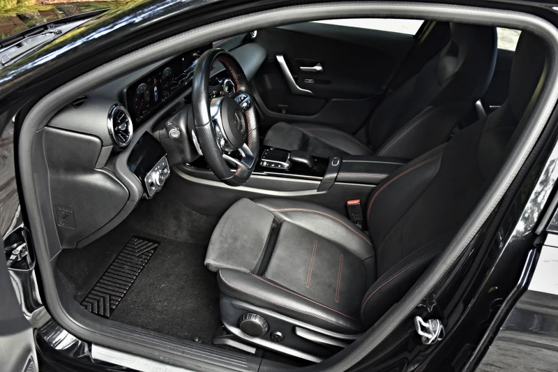 Mercedes-Benz A 180 AMG A 180 D#FULLED#DIGITAL#NAVI#CAMERA#КОЖА#, снимка 12 - Автомобили и джипове - 52597236