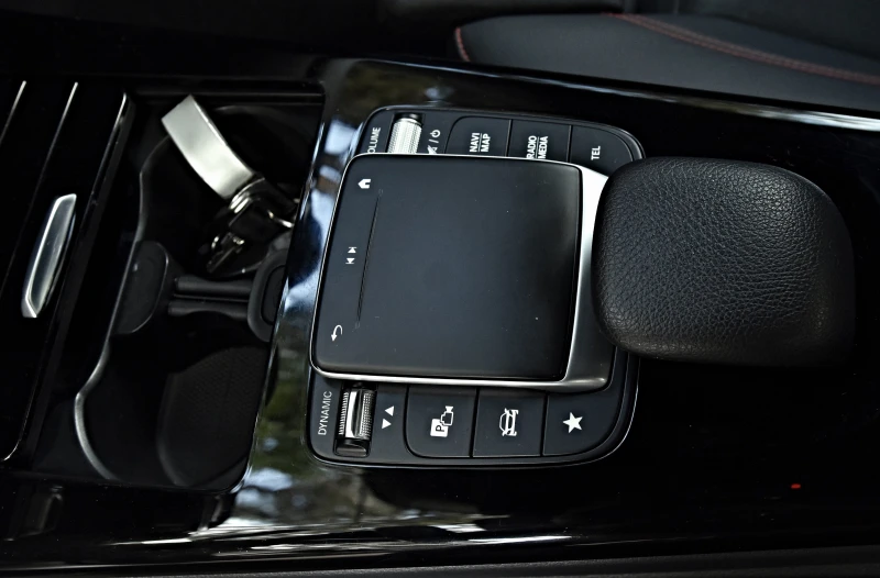 Mercedes-Benz A 180 AMG A 180 D#FULLED#DIGITAL#NAVI#CAMERA#КОЖА#, снимка 17 - Автомобили и джипове - 52597236