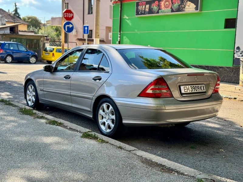 Mercedes-Benz C 200 2.2 CDI, снимка 3 - Автомобили и джипове - 52717605