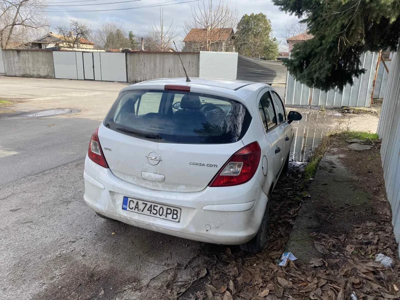 Opel Corsa D, снимка 3 - Автомобили и джипове - 52768338