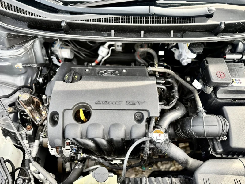 Hyundai I30 1.4 6-скорости, снимка 17 - Автомобили и джипове - 52799968