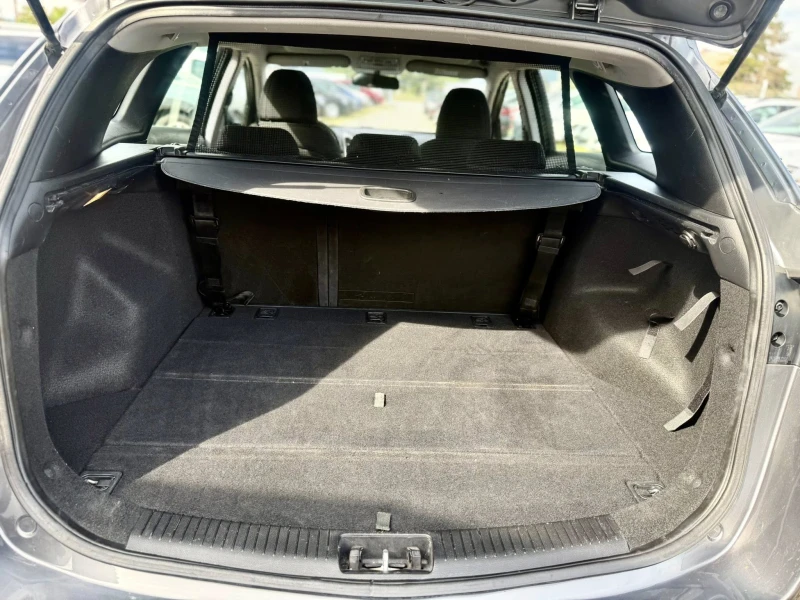 Hyundai I30 1.4 6-скорости, снимка 16 - Автомобили и джипове - 52799968