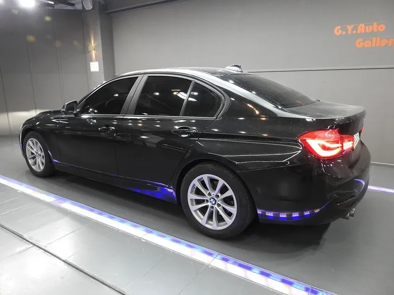 BMW 320, снимка 2 - Автомобили и джипове - 54870118