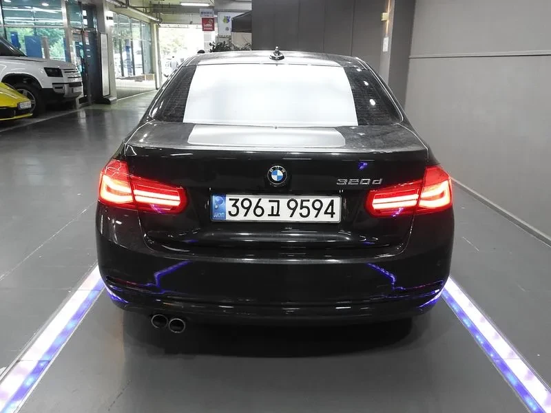 BMW 320, снимка 4 - Автомобили и джипове - 54870118