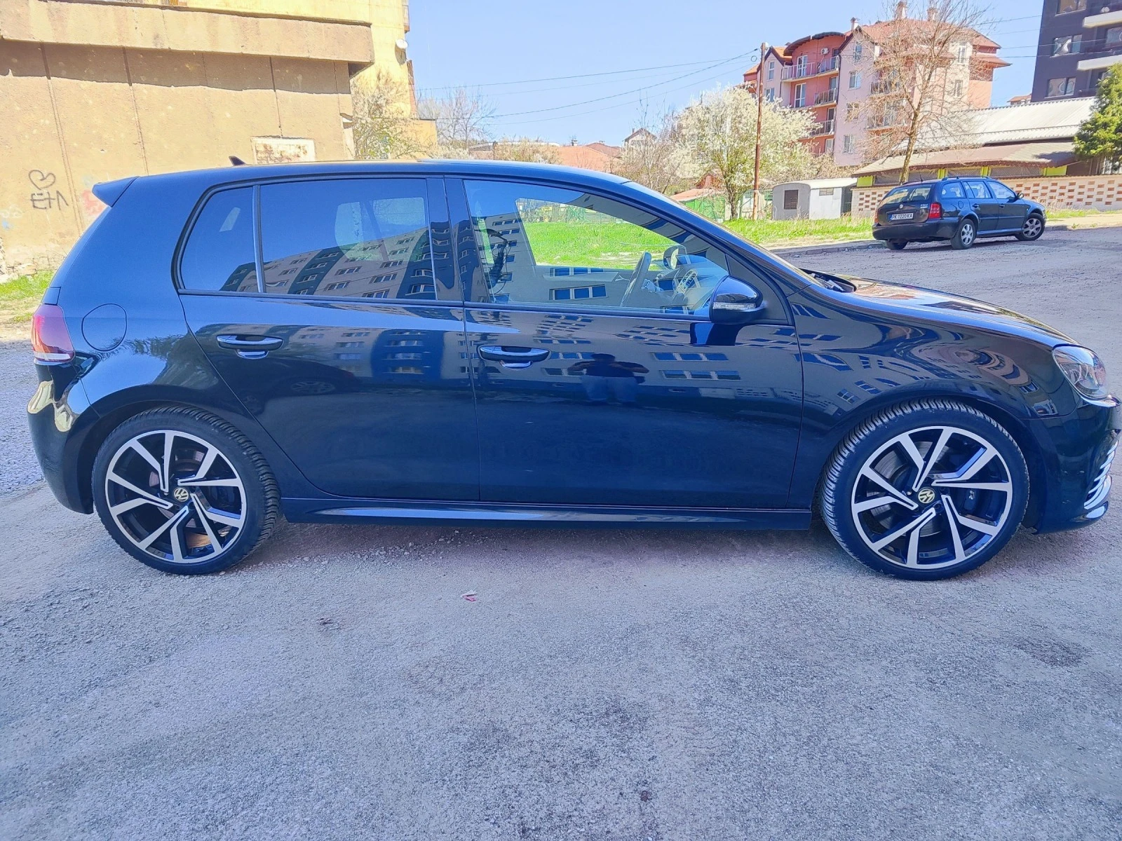 VW Golf 2.0T R 270k.c 4x4 - изображение 4