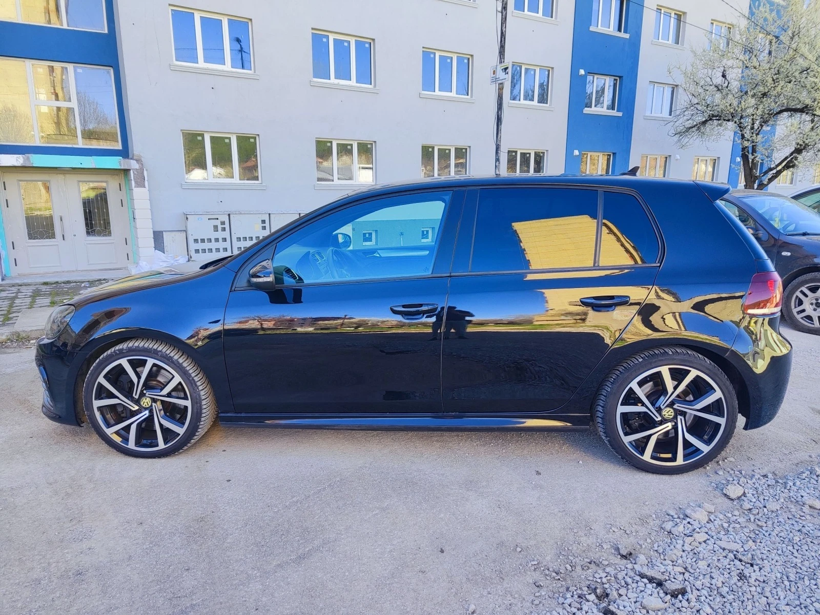 VW Golf 2.0T R 270k.c 4x4 - изображение 5