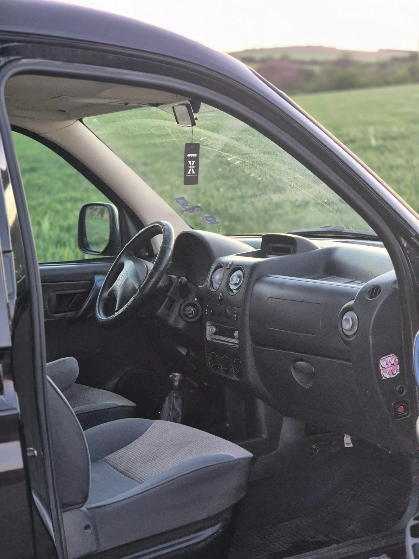 Citroen Berlingo 2.0 HDI - изображение 6