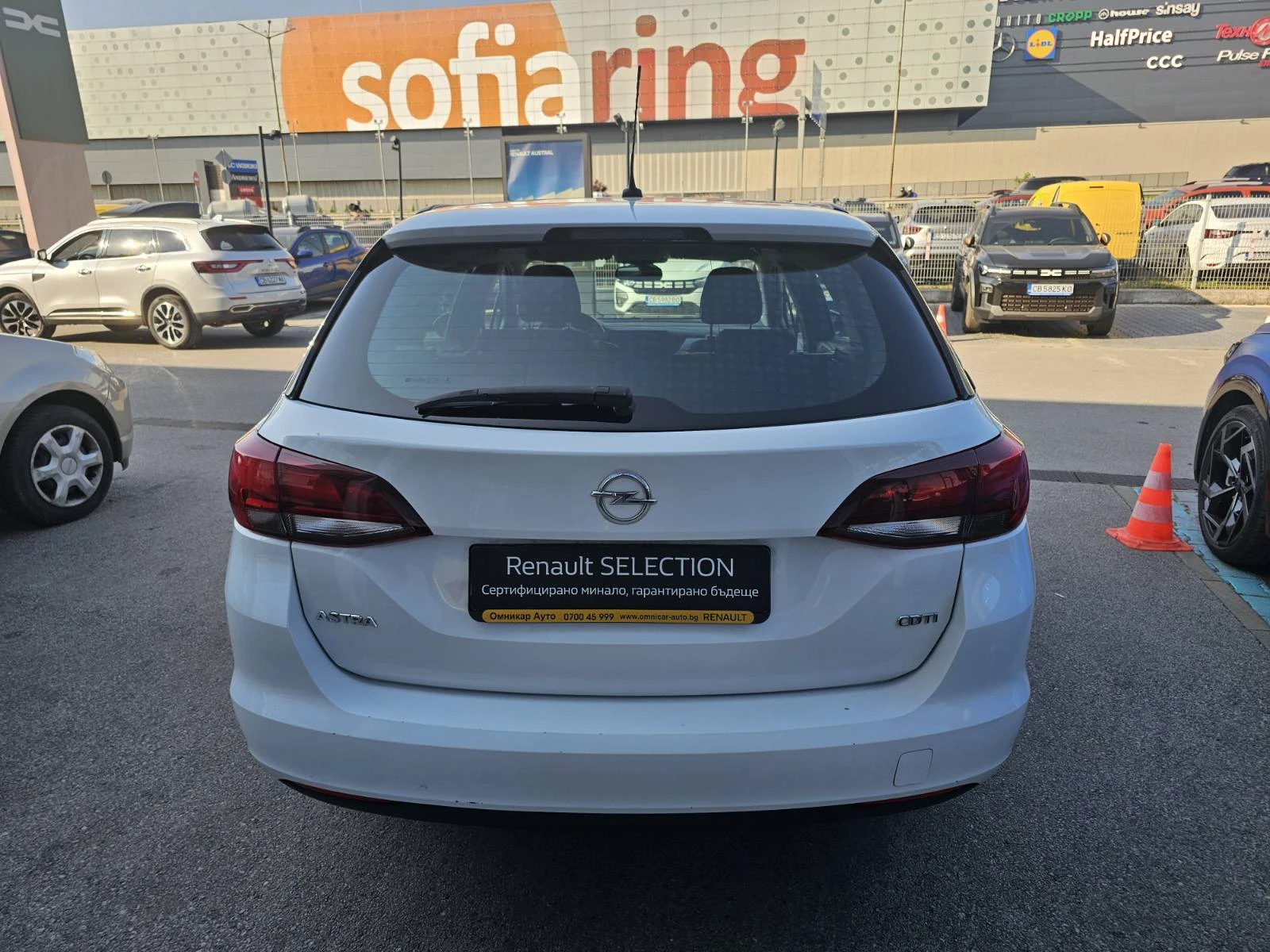 Opel Astra SPORTS TOURIER 1.6 dCi 136 - изображение 6