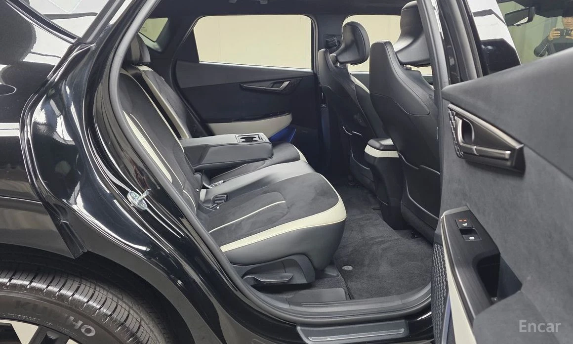 Kia EV6 LONG RANGE* GT LINE* 4WD* КОЖА* ПОДГРЕВ* ОБДУХВАНЕ, снимка 12 - Автомобили и джипове - 54206699