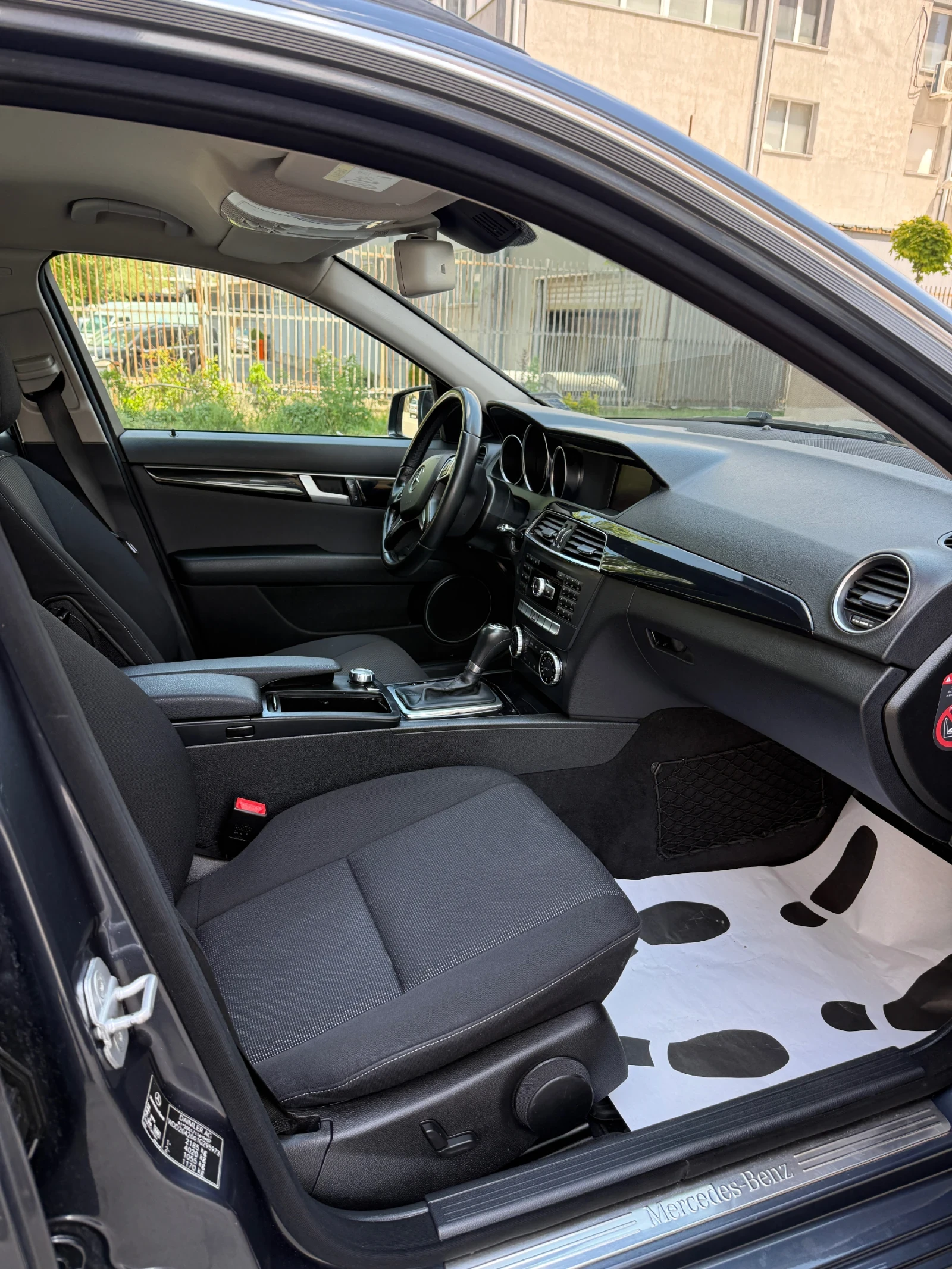 Mercedes-Benz C 180 C180 cdi, снимка 8 - Автомобили и джипове - 54621026