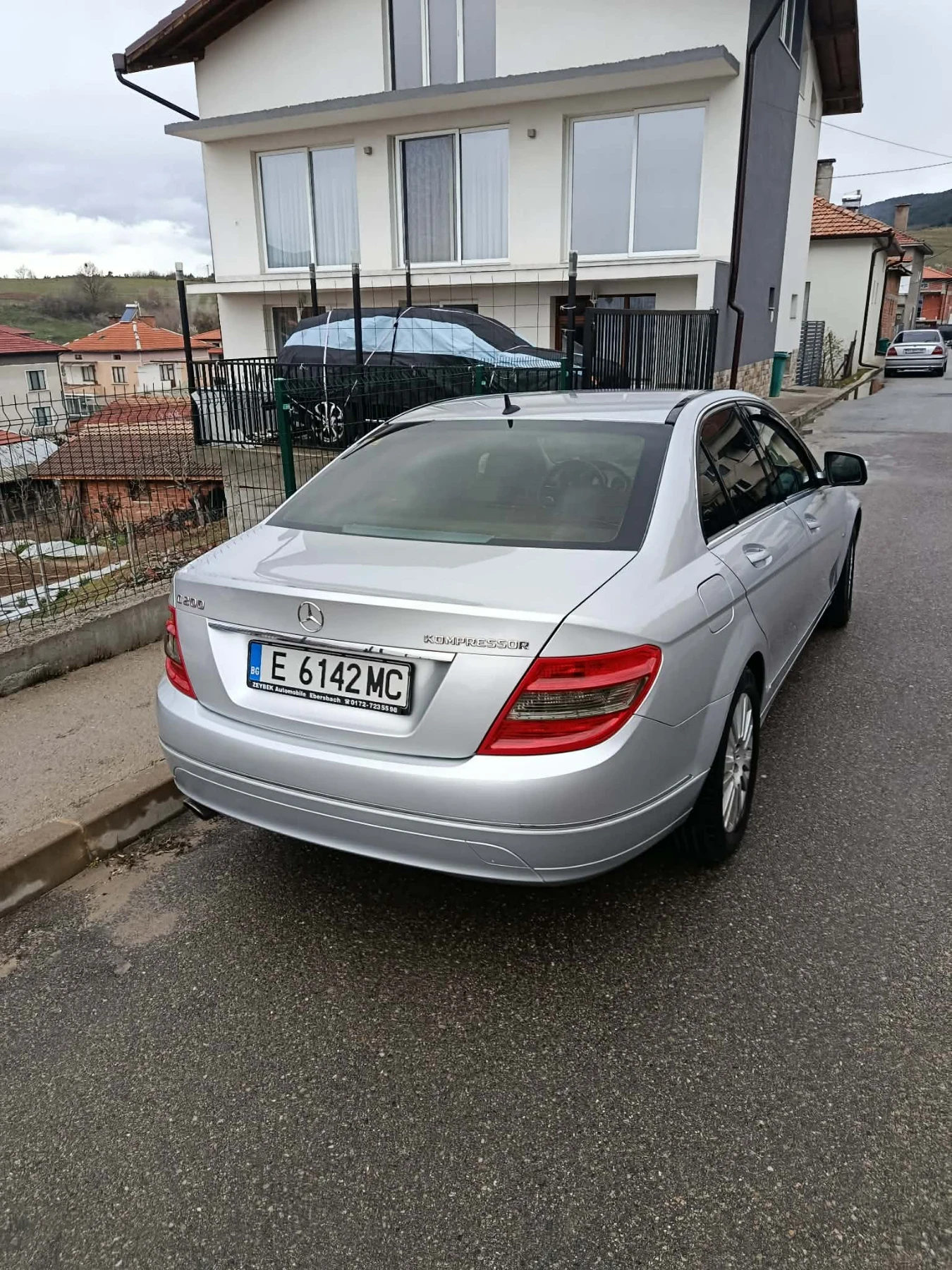 Mercedes-Benz C 200, снимка 3 - Автомобили и джипове - 54715550