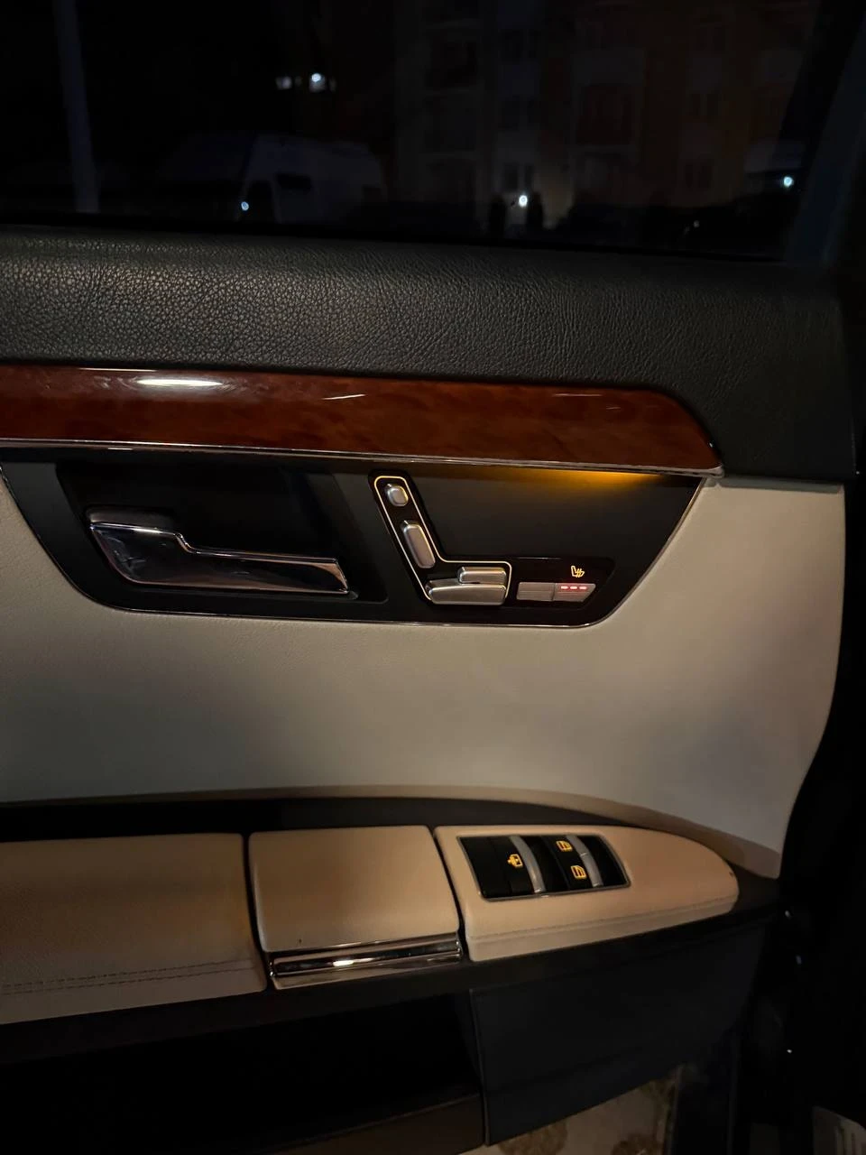 Mercedes-Benz S 320, снимка 12 - Автомобили и джипове - 54744365