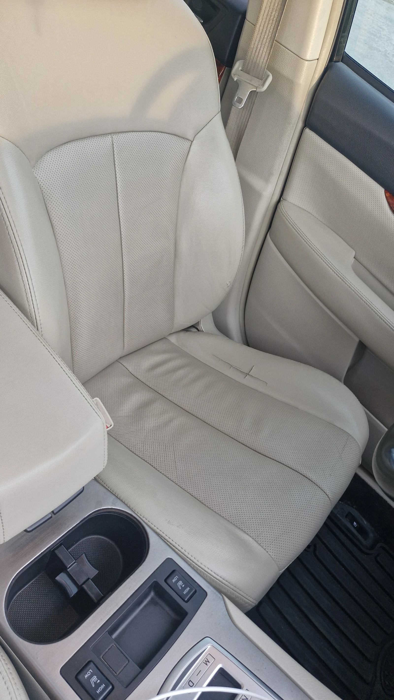 Subaru Outback 3.6R  АГУ Symmetrical AWD, снимка 14 - Автомобили и джипове - 54858277