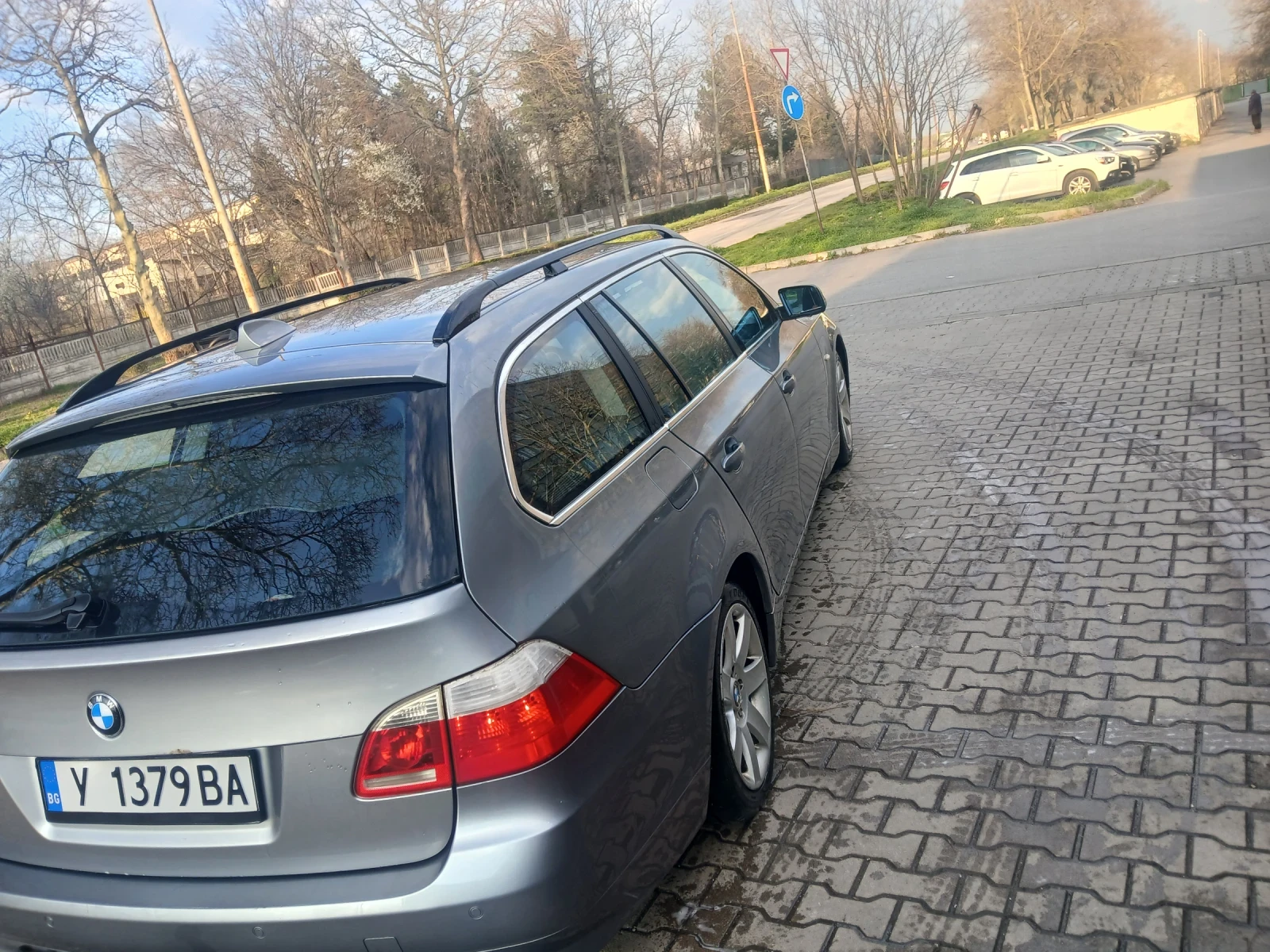 BMW 525, снимка 9 - Автомобили и джипове - 55141446