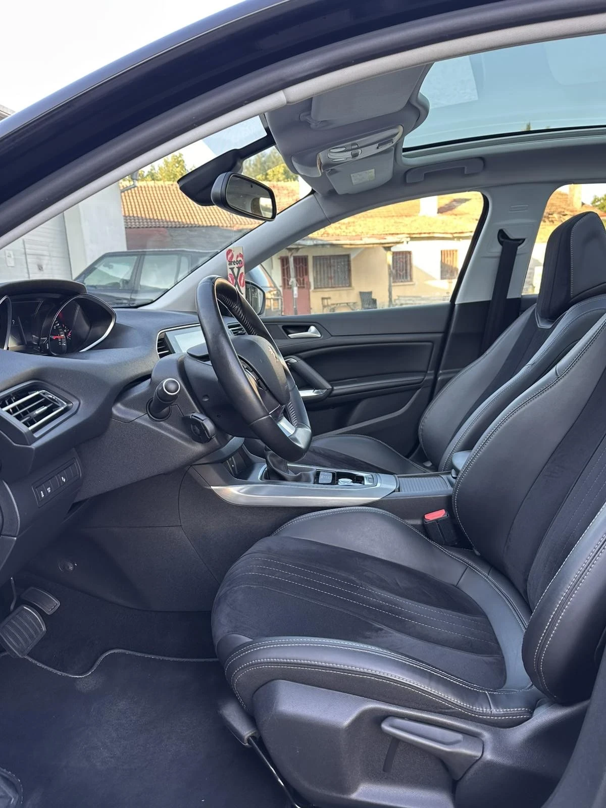 Peugeot 308  1.2 PureTech, снимка 6 - Автомобили и джипове - 55618949