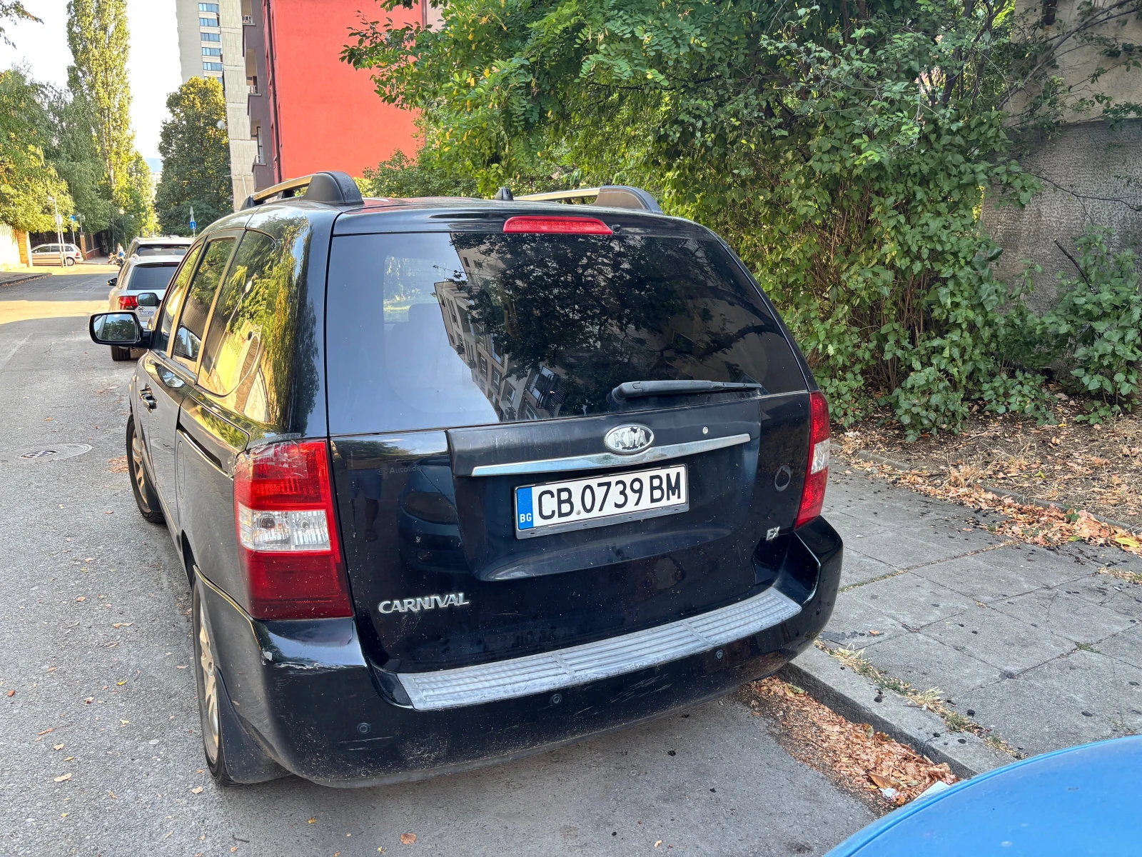 Kia Carnival, снимка 3 - Автомобили и джипове - 55753077