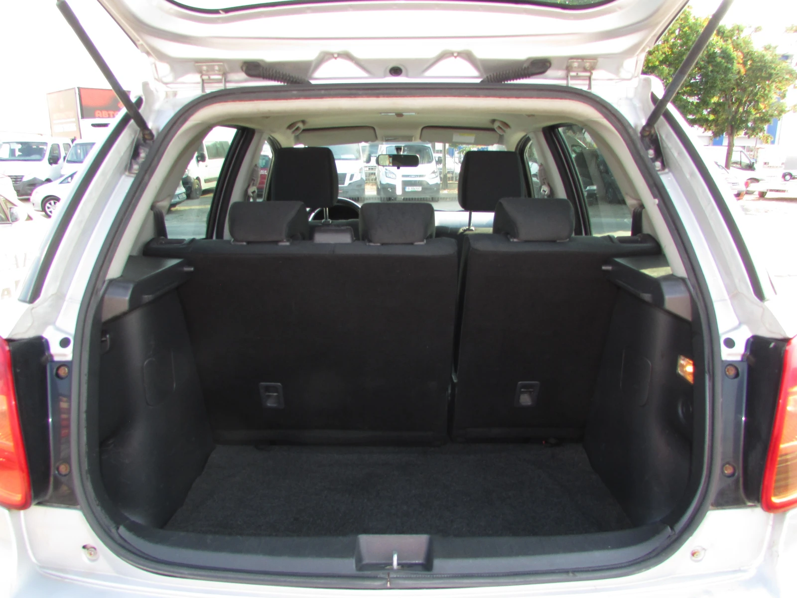 Fiat Sedici 1.9M-JET 4X4, снимка 15 - Автомобили и джипове - 56045145