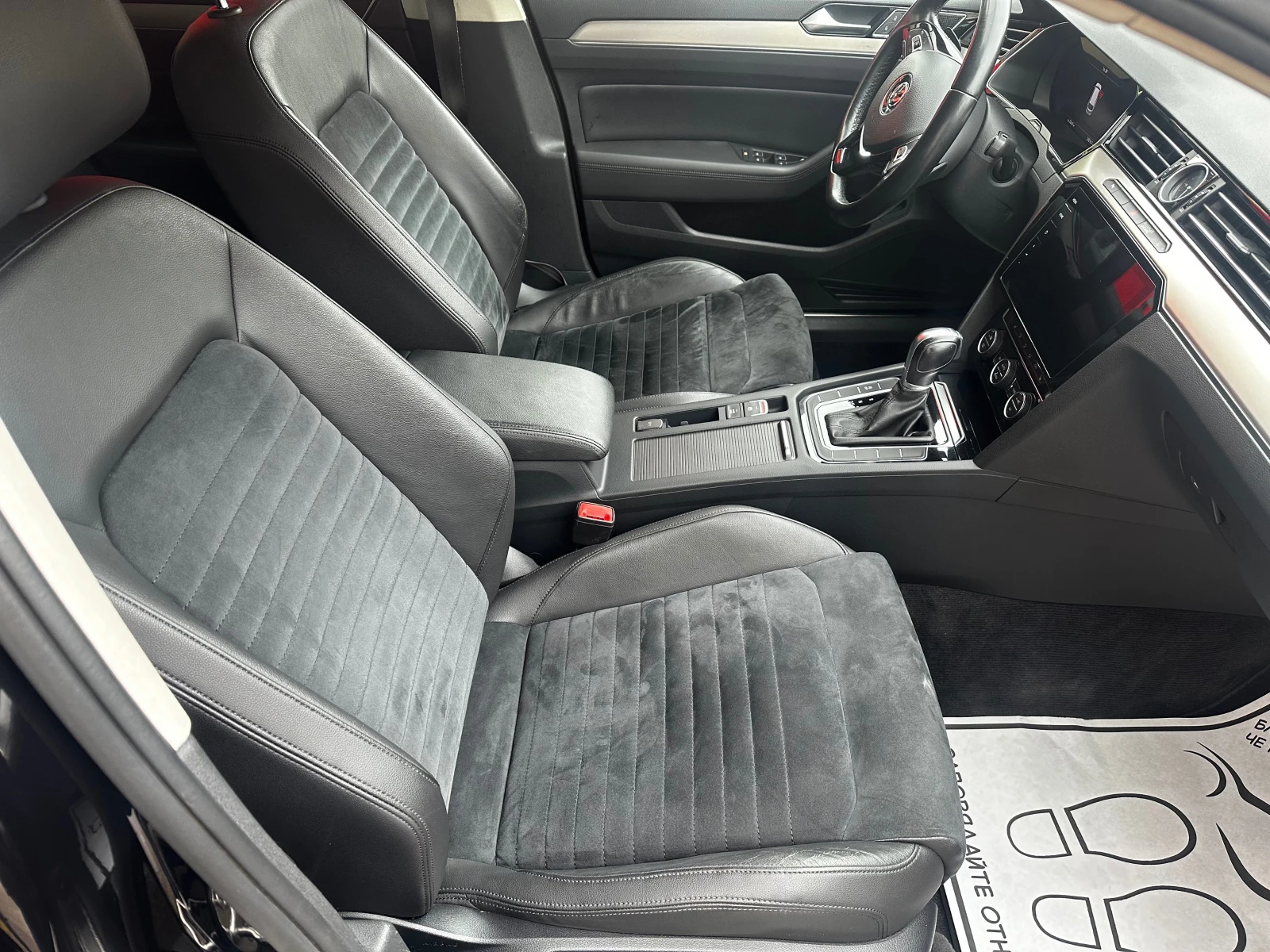 VW Passat 2, 0 TDI HIGHLINE, снимка 11 - Автомобили и джипове - 56464588