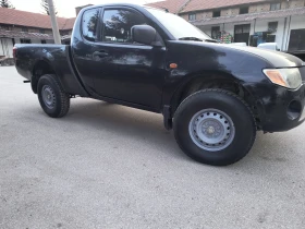 Mitsubishi L200 2, 5 d Italia , снимка 3