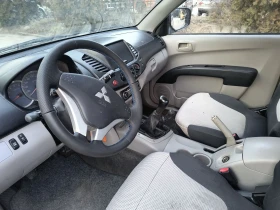 Mitsubishi L200 2, 5 d Italia , снимка 6