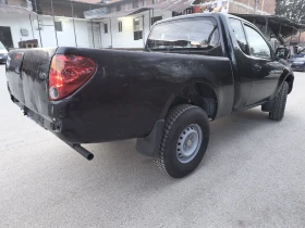 Mitsubishi L200 2, 5 d Italia , снимка 4