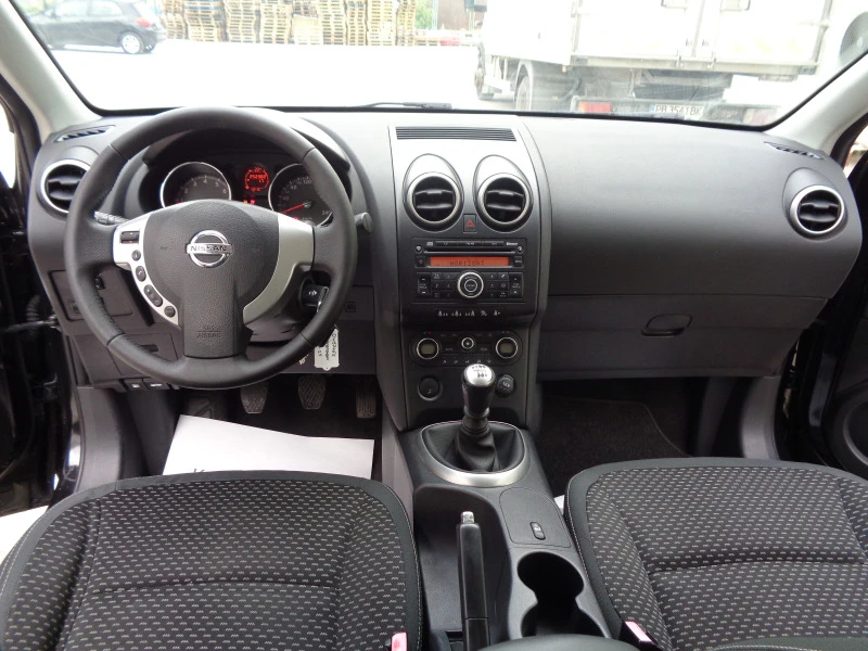 Nissan Qashqai 2.0-16V-ЛИЗИНГ, снимка 15 - Автомобили и джипове - 45523162