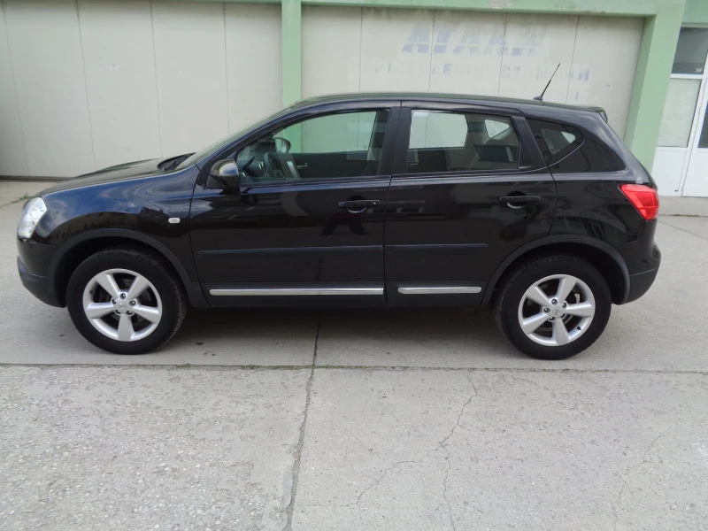 Nissan Qashqai 2.0-16V-ЛИЗИНГ, снимка 8 - Автомобили и джипове - 45523162