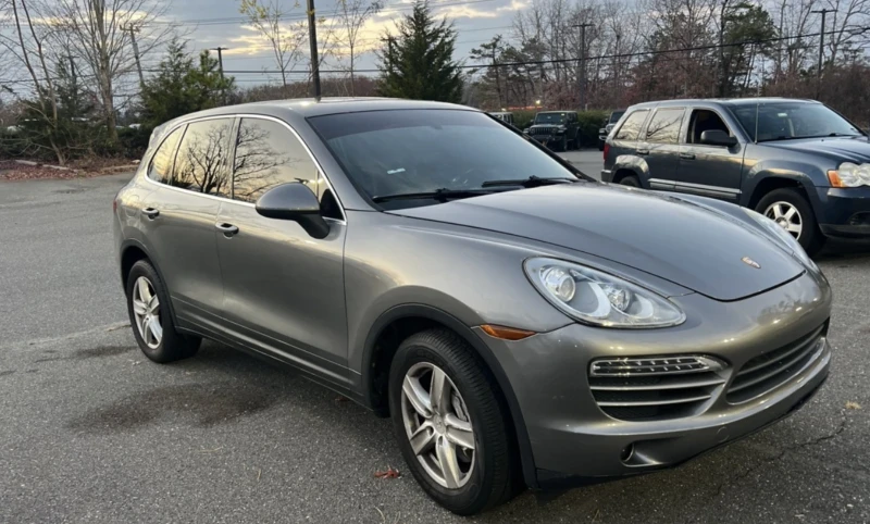 Porsche Cayenne, снимка 2 - Автомобили и джипове - 48287176