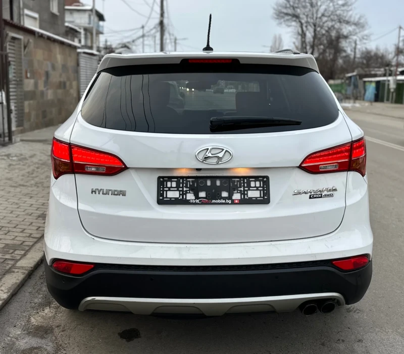 Hyundai Santa fe 2.2CRDI 4WD/7мест/Premium/Панорам/Keyless Go/Swiss, снимка 4 - Автомобили и джипове - 48699761