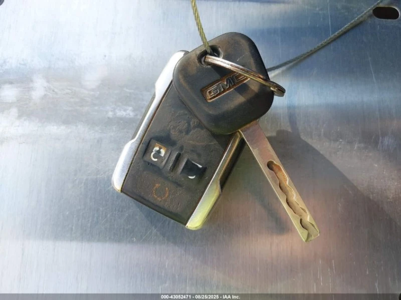 Gmc Sierra 6.2L V-8 DI, VVT, 420HP 4X4 Drive, снимка 3 - Автомобили и джипове - 52666047